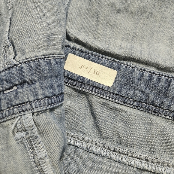 Anthropologie Pilcro Femme Boho Denim Jumpsuit Overalls Wide Leg Crop Sz 10 - Picture 5 of 13